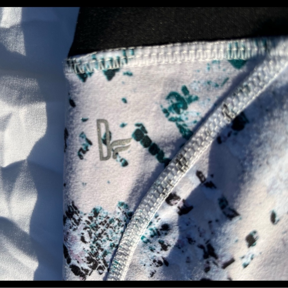 NWOT Demi Lovato 7/8 Legging - Picture 8 of 8
